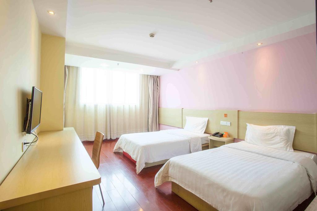 Готель 7Days Premium Shenzhen Che Gong Miao Номер фото