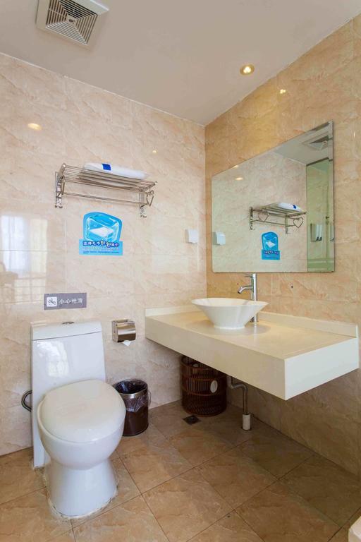 Готель 7Days Premium Shenzhen Che Gong Miao Номер фото