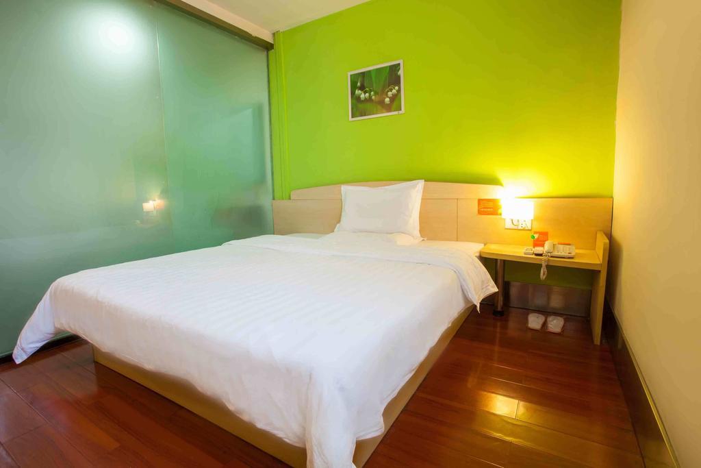 Готель 7Days Premium Shenzhen Che Gong Miao Номер фото